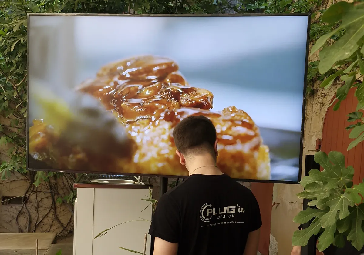 ECRAN SAMSUNG QM32C - Image 5