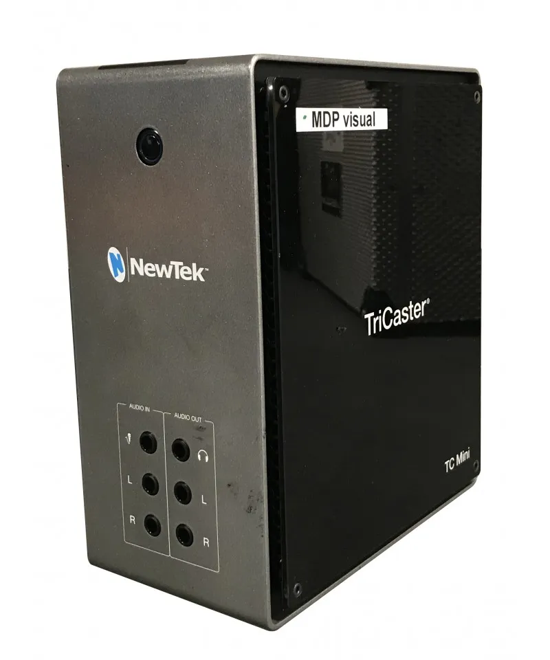 Mélangeur vidéo compact TriCaster MINI 4K avec 8 entrées NDI, streaming intégré et production 4K UHD 60fps